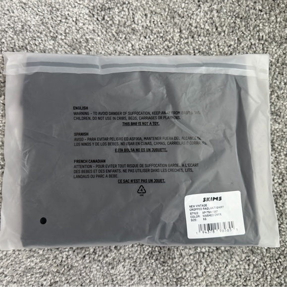 SKIMS New Vintage Cropped Raglan T-Shirt Washed Black Onyx XS - Picture 6 of 9